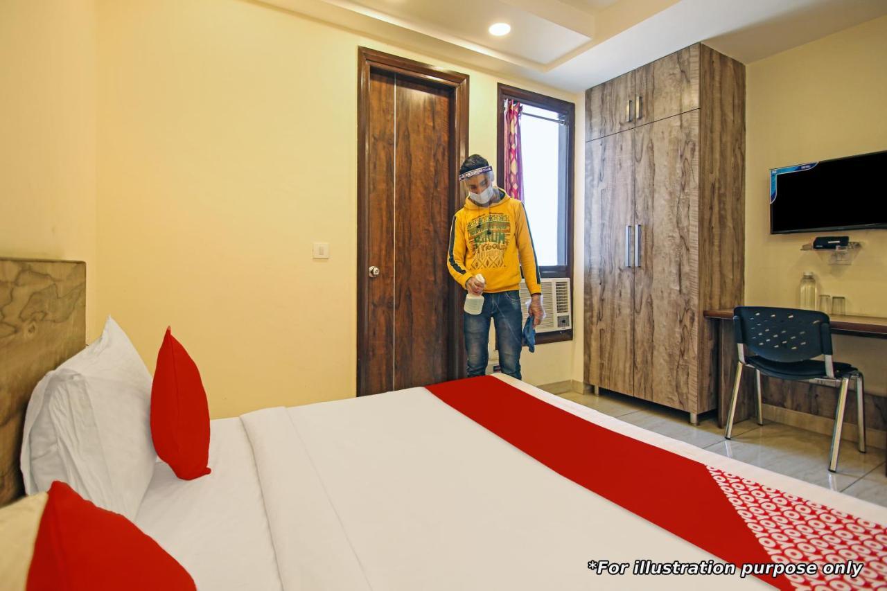 Oyo Flagship Shine Hotel Chinhat Exteriör bild